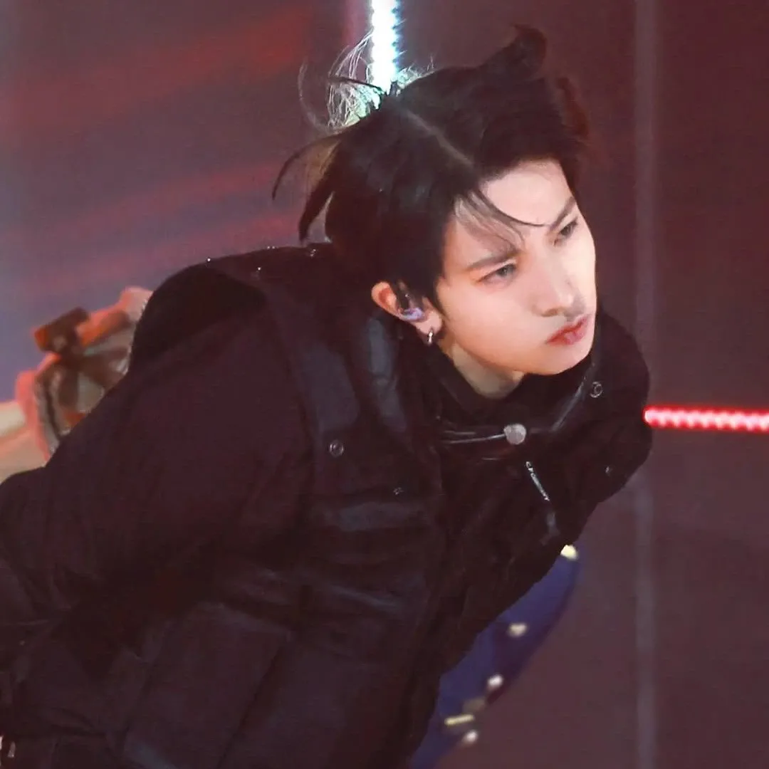 에반 최근 활동샷