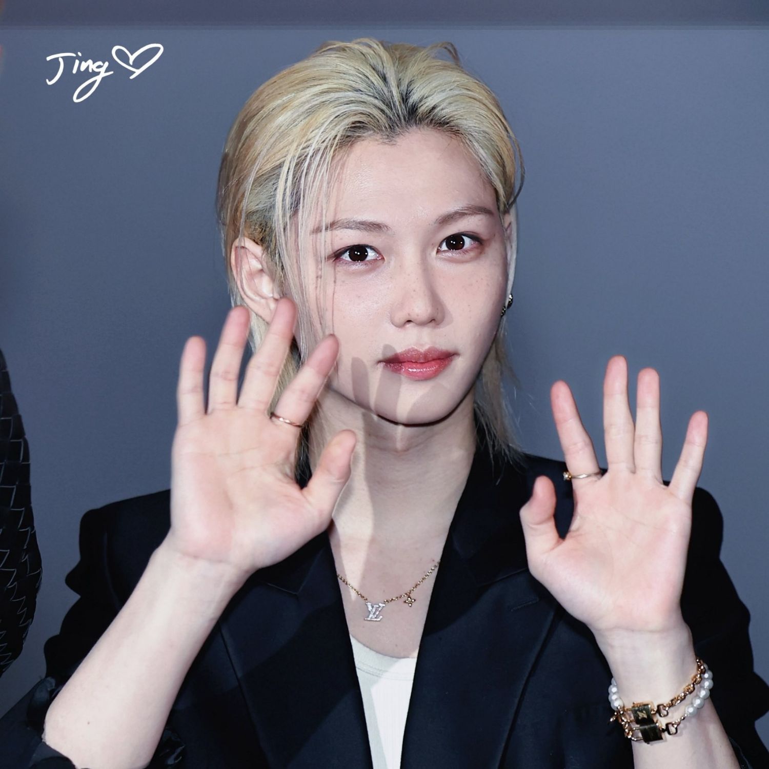 Latest photo of Felix (Stray Kids)