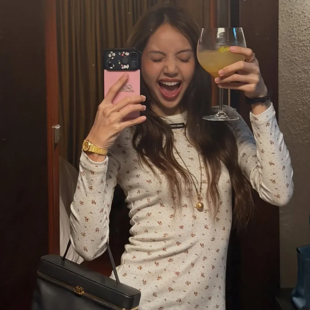 Recent activity shot of Lisa (BLACKPINK)