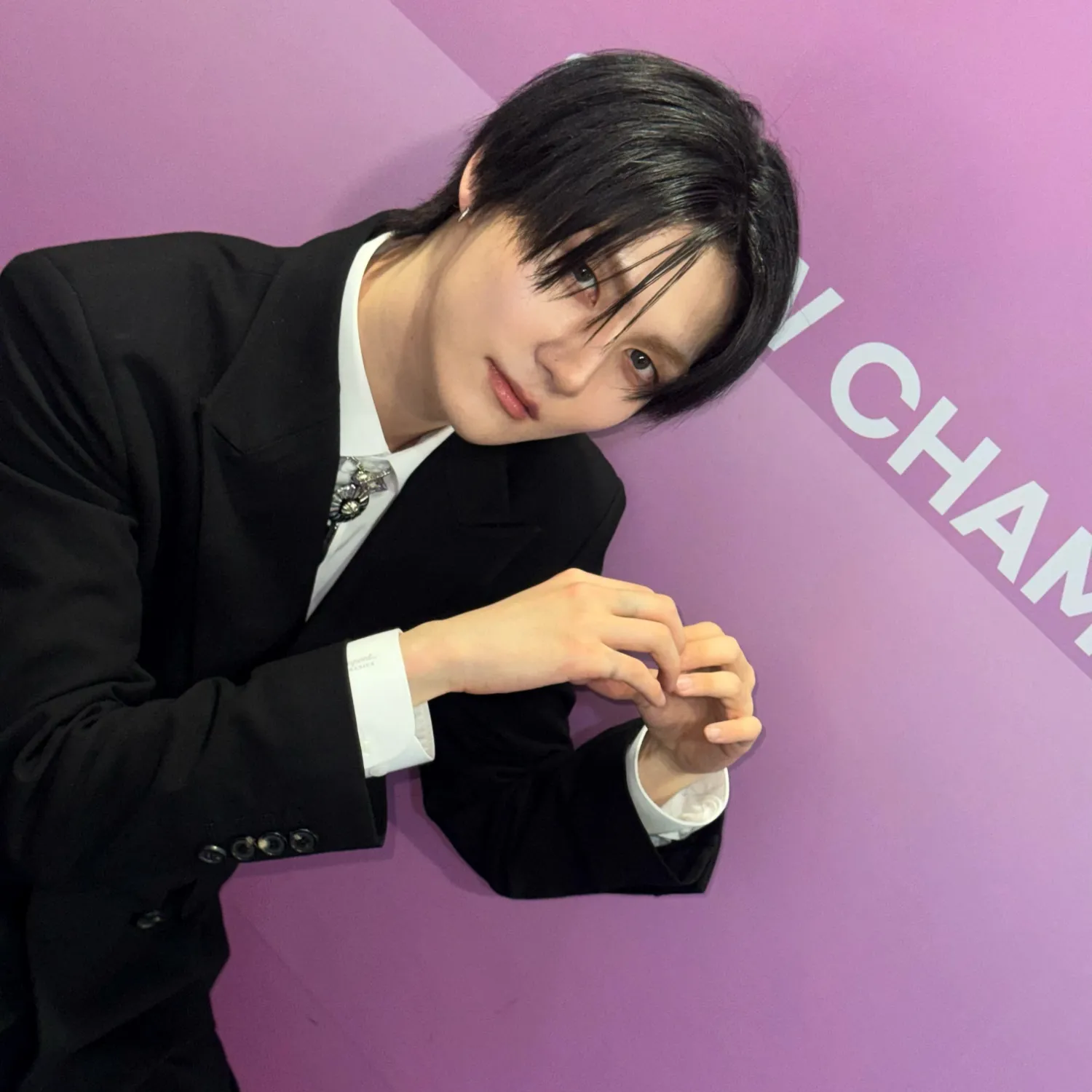 Behind-the-scenes cut of Seungmo (AMPERS&ONE)