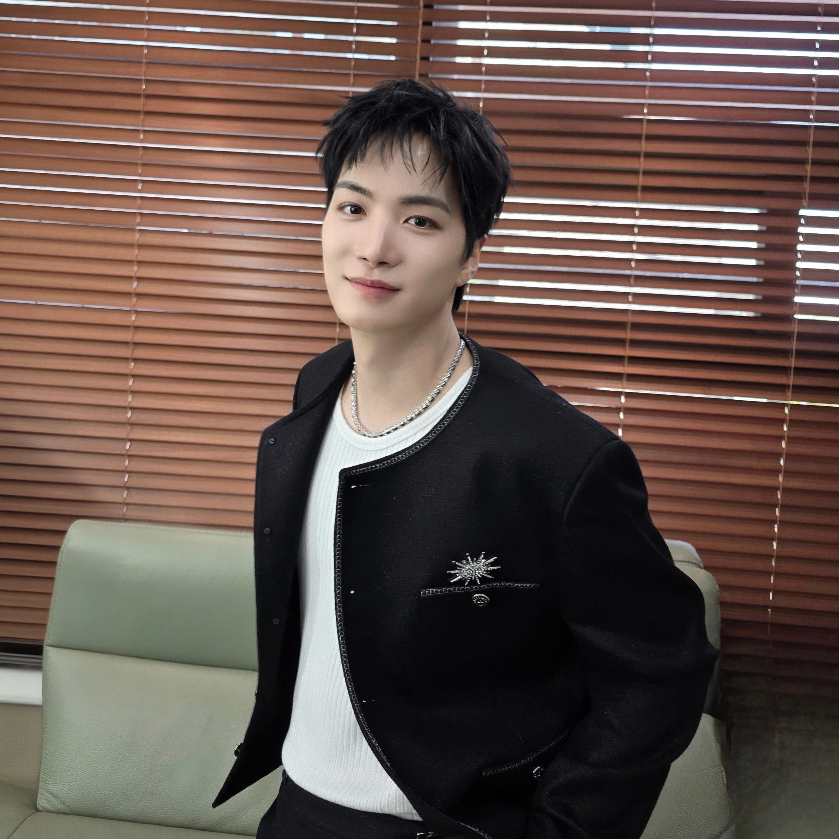 Behind-the-scenes cut of Kim Jonghyeon