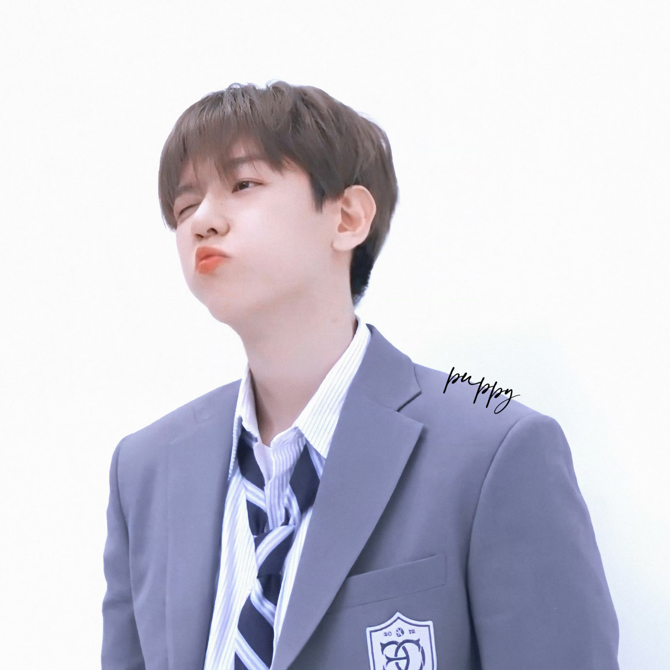 백현 (EXO)의 비하인드 컷