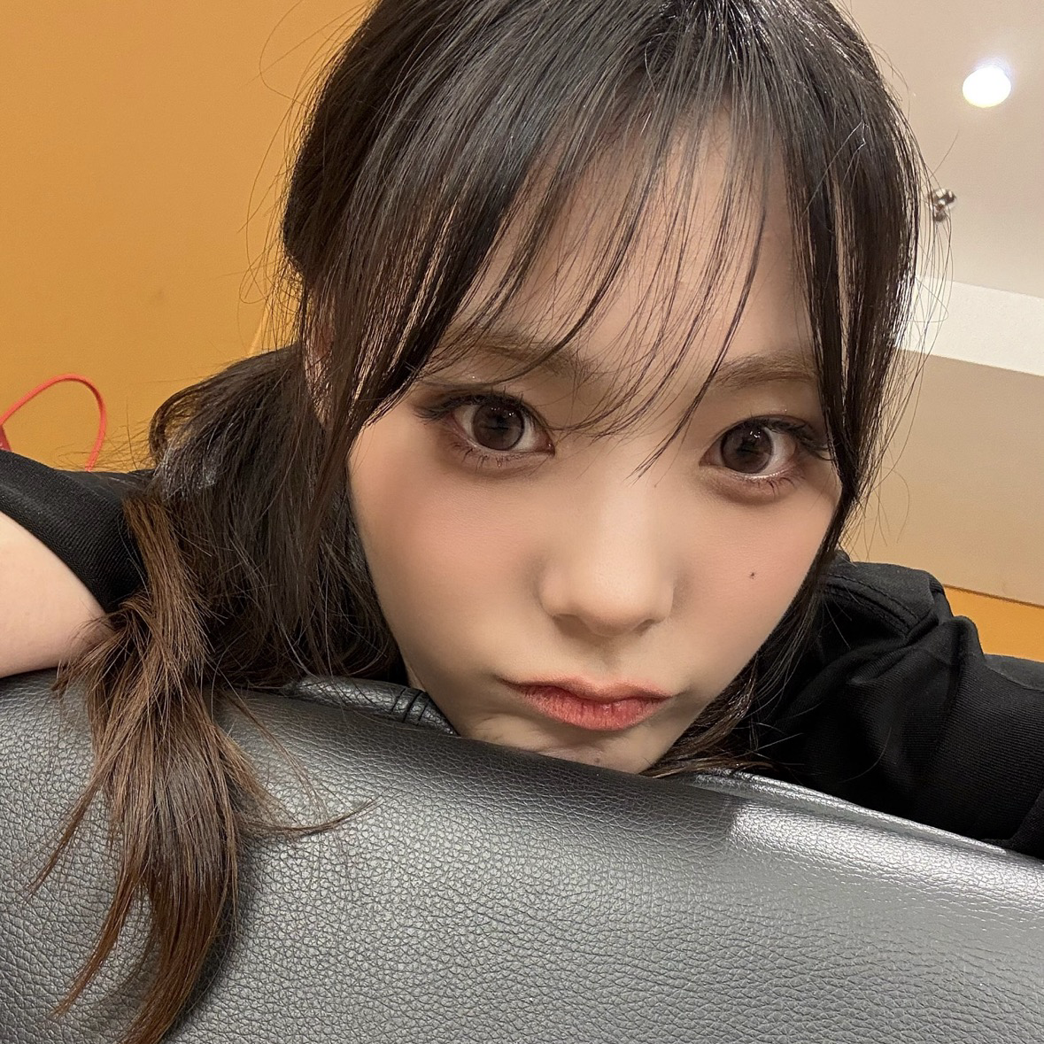 Behind-the-scenes cut of Siyeon (QWER)