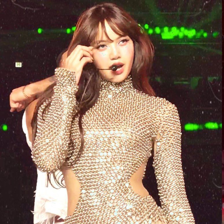 리사 (BLACKPINK)의 비하인드 컷