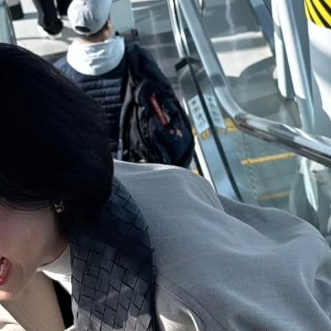 Behind-the-scenes cut of Hwasa (MAMAMOO)