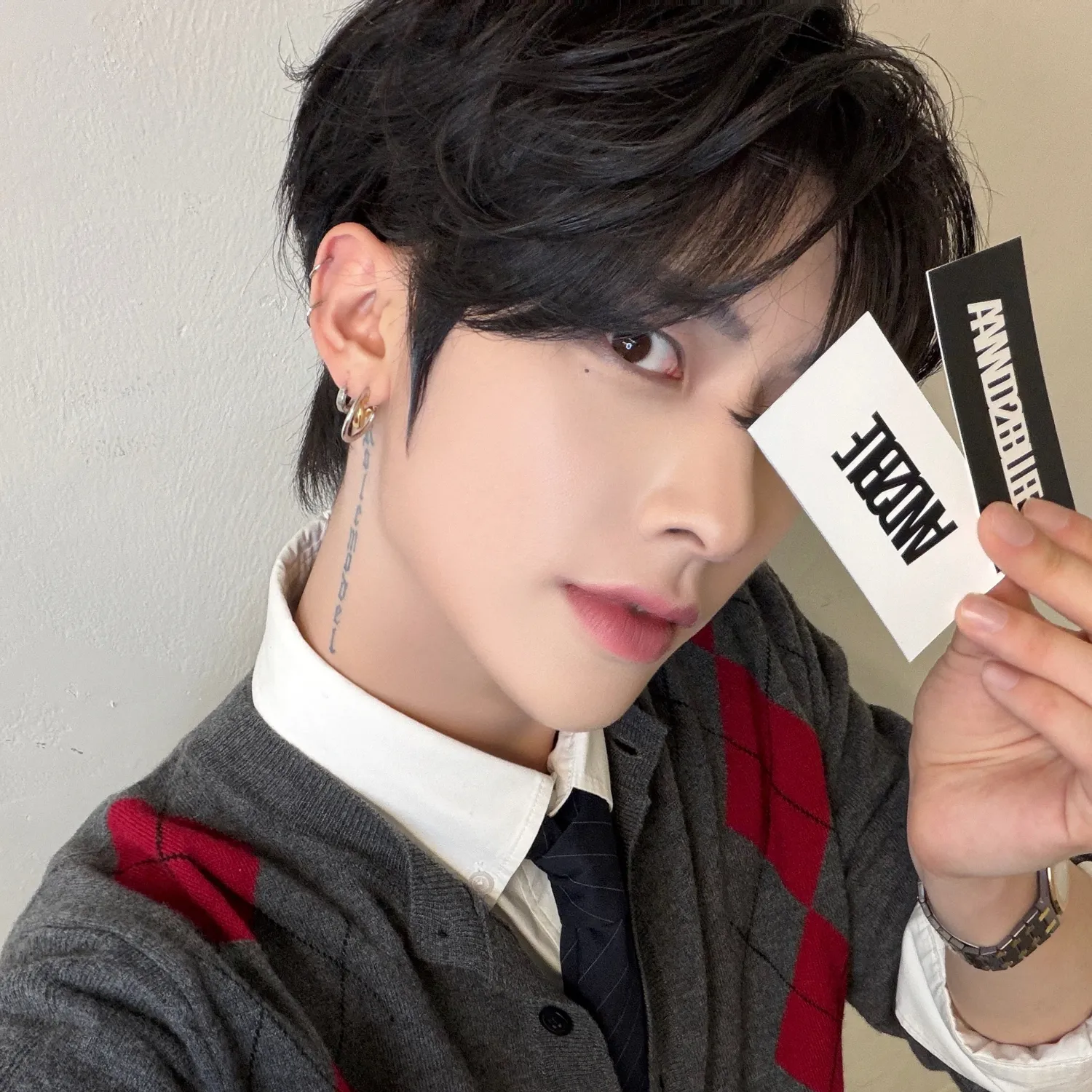 Behind-the-scenes cut of Ricky