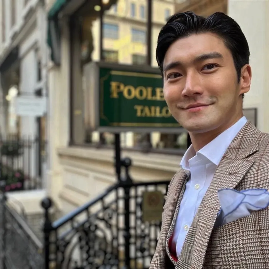 Recent activity shot of Siwon (Super Junior)