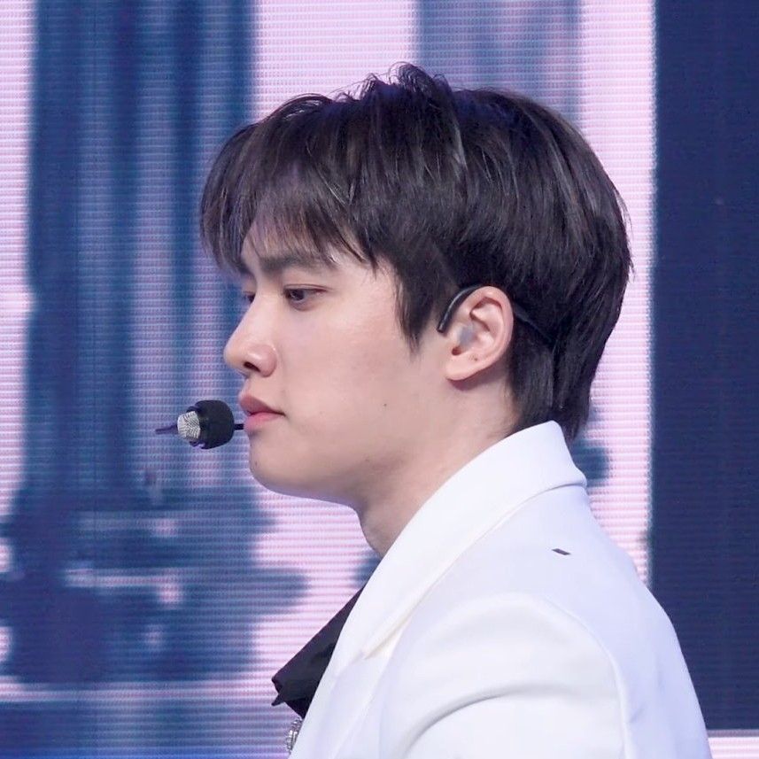 디오 (EXO)의 최신 사진