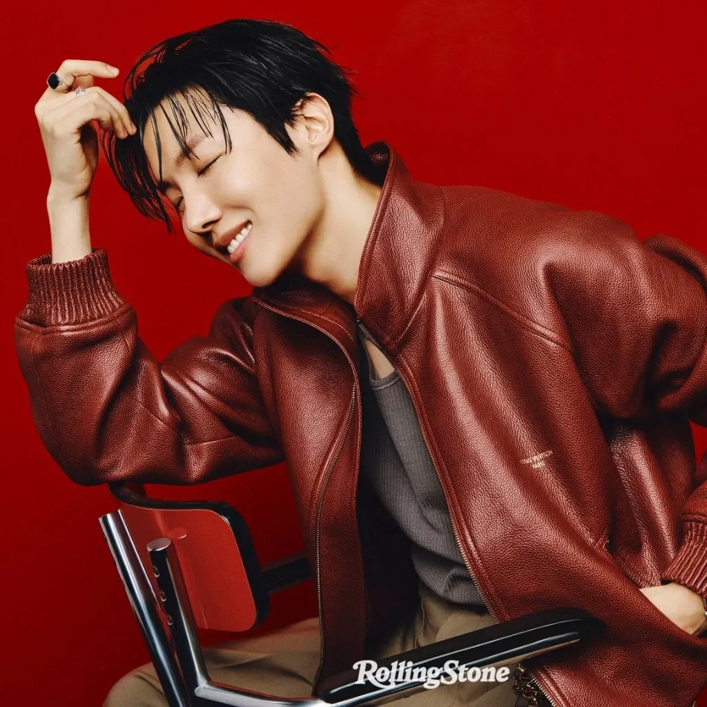 Momen yang diabadikan oleh penggemar j-hope (BTS)