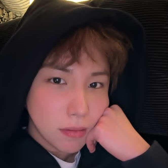 A moment captured by Wow (A.C.E)'s fan