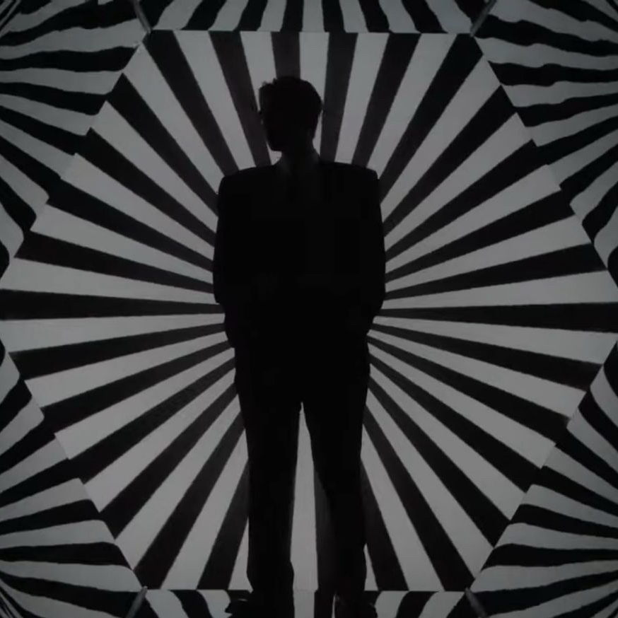 Behind-the-scenes cut of T.O.P