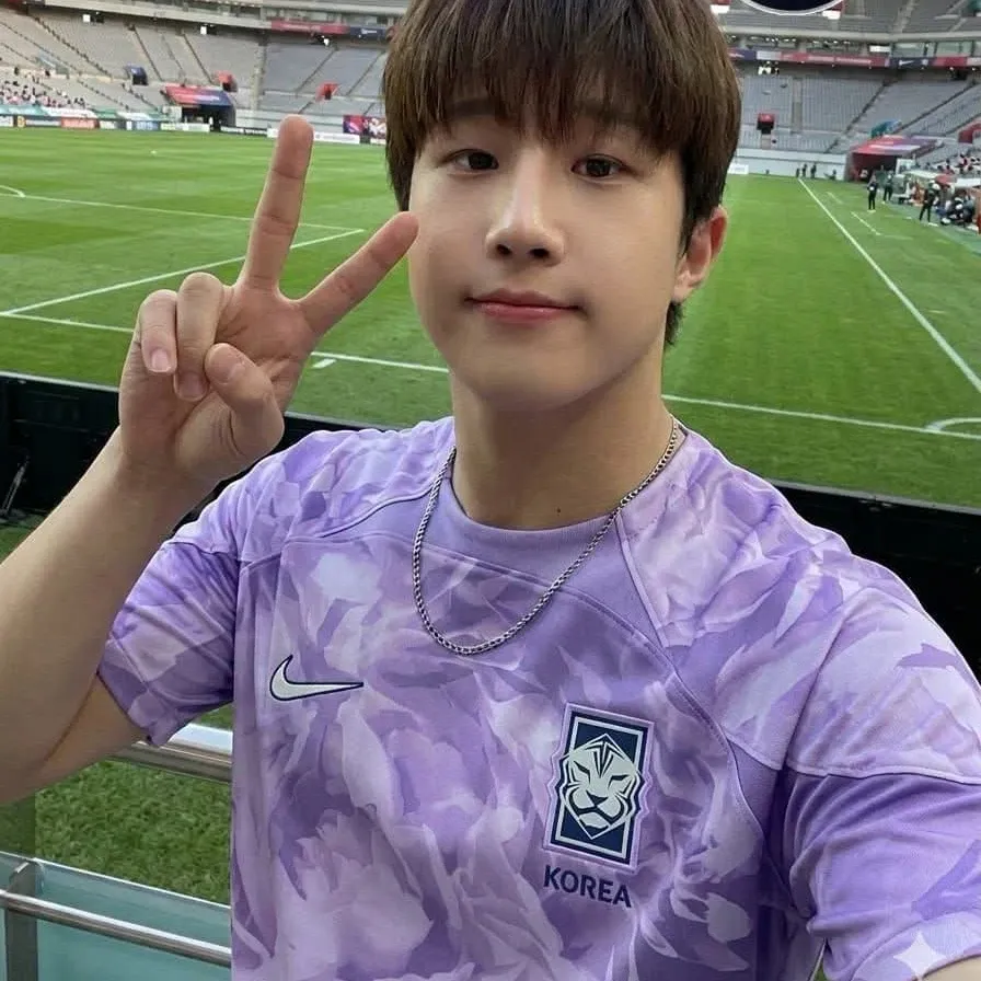 A moment captured by Jinjin (ASTRO)'s fan