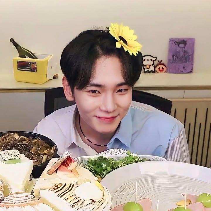 Recent activity shot of Key (SHINee)