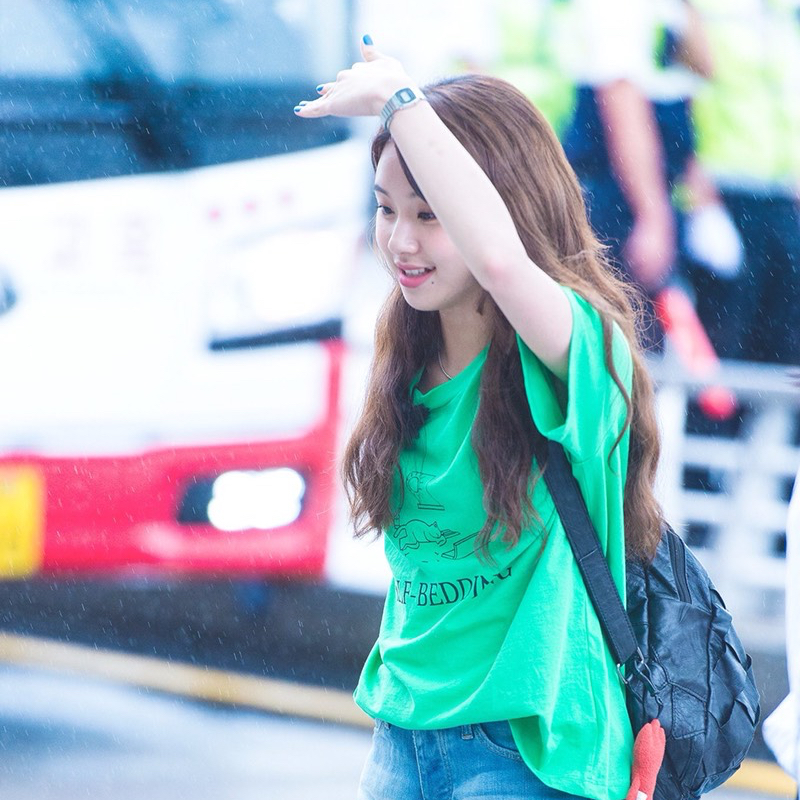 TWICE의 비하인드 컷