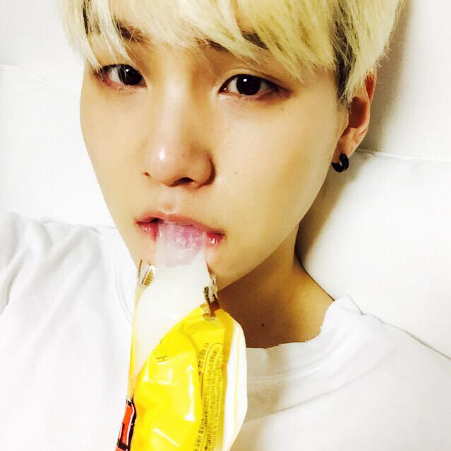 Foto terbaru SUGA (BTS)