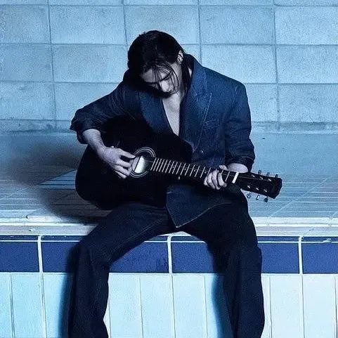 Recent activity shot of Hyunjin (Stray Kids)