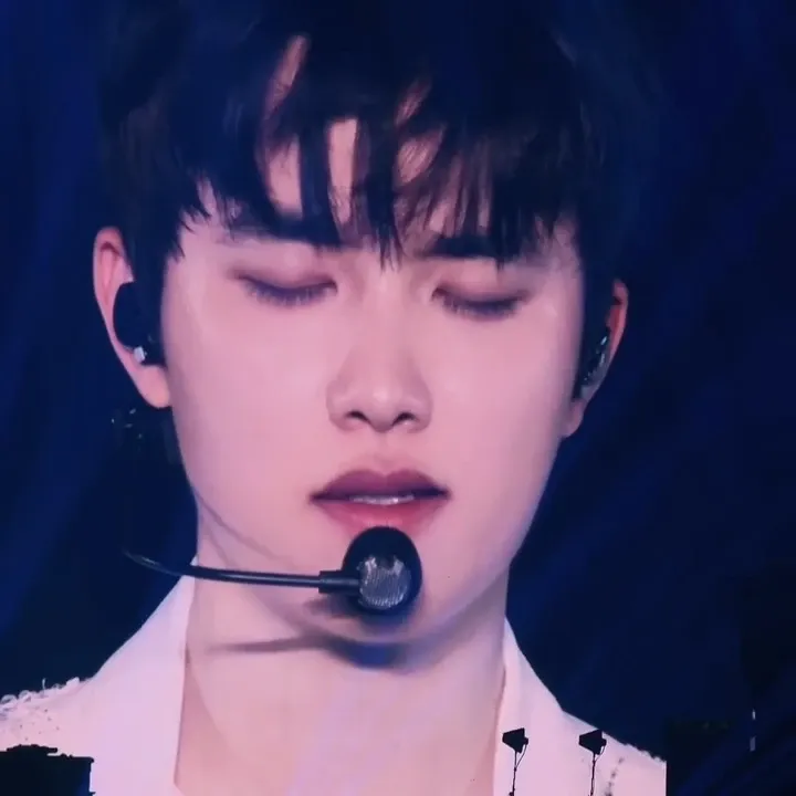 디오 (EXO)의 최신 사진
