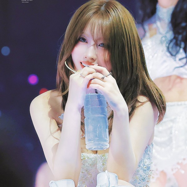 TWICE Momo Fandom Community │ No.1 KPOP App CHOEAEDOL