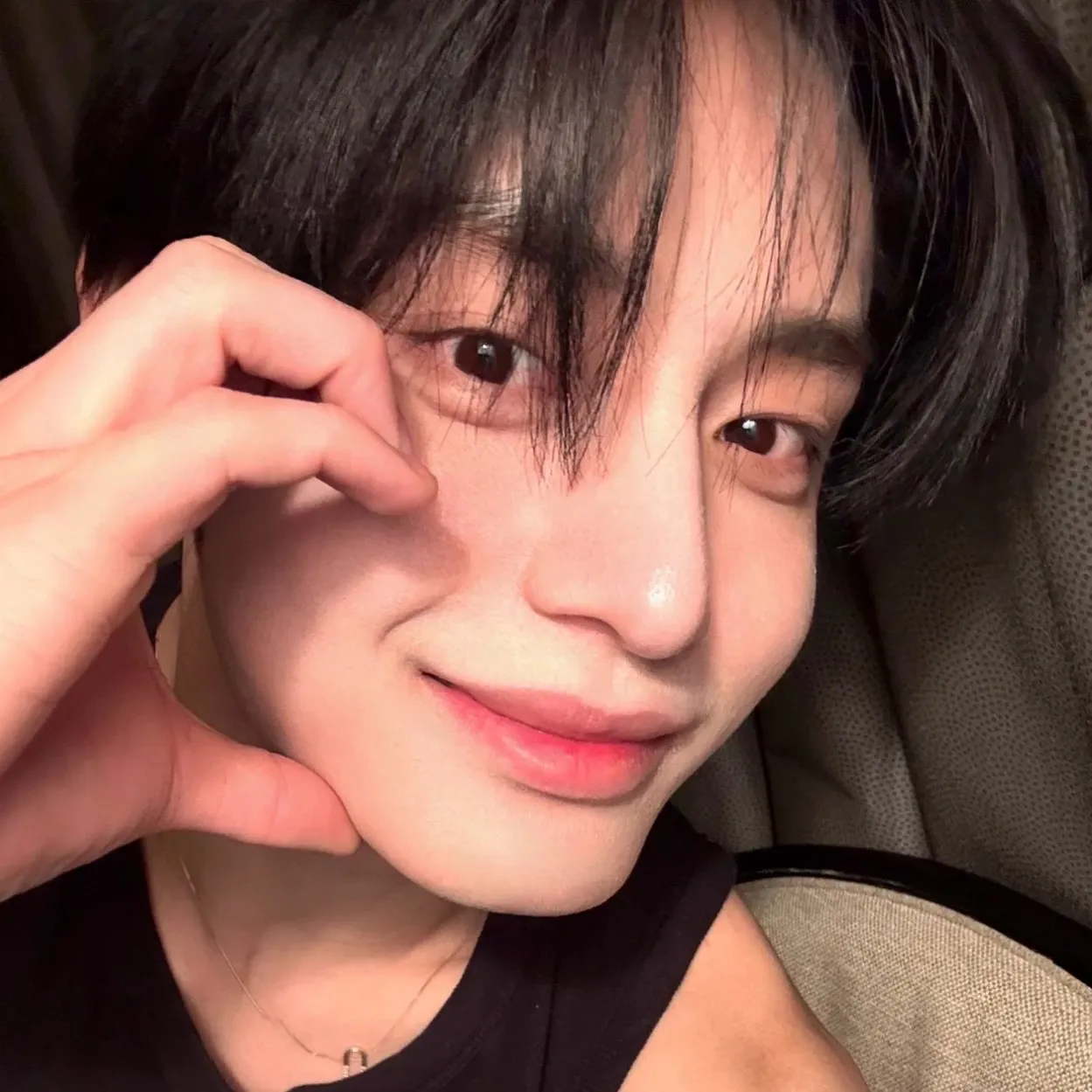 金地雄 (ZEROBASEONE)的最新活動照片