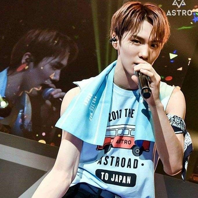 아스트로의 최신 사진