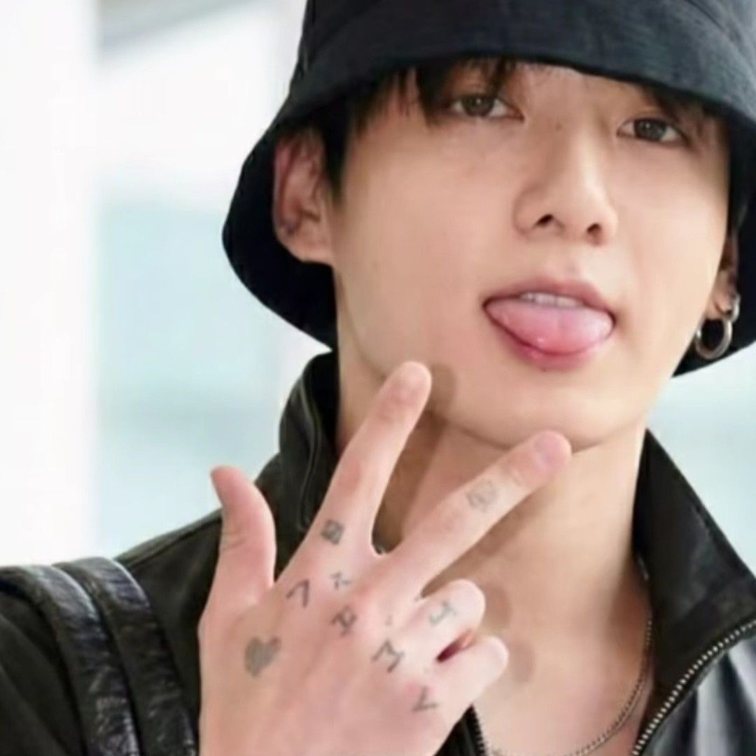 K-POP posts beloved by 정국 (방탄소년단) fans