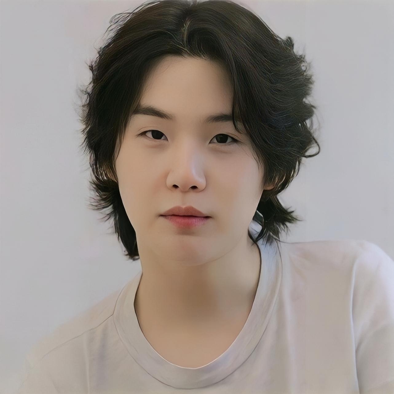 슈가 (방탄소년단)의 최신 사진