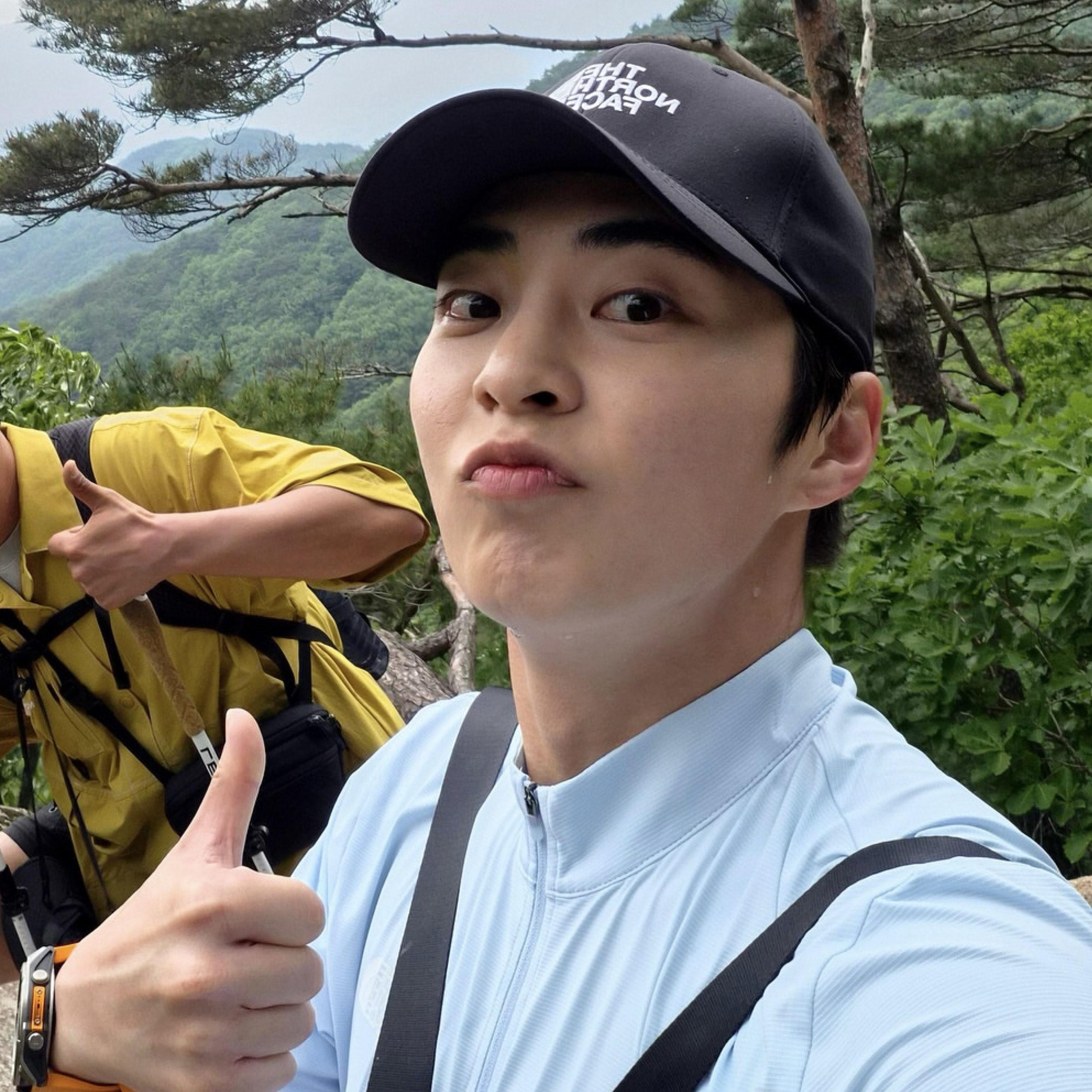 Xiumin (EXO)的幕后花絮