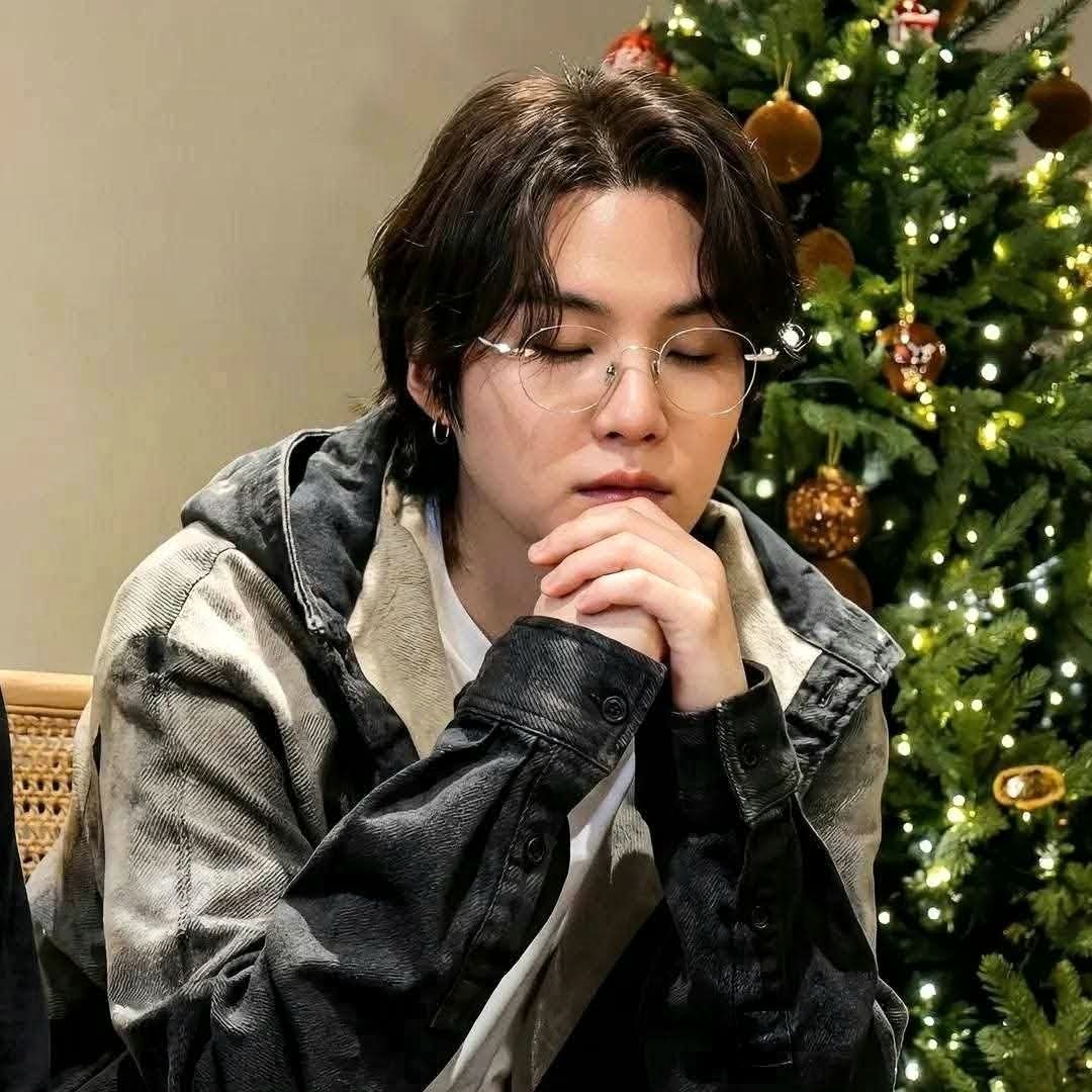 SUGA (BTS)の最近の活動写真