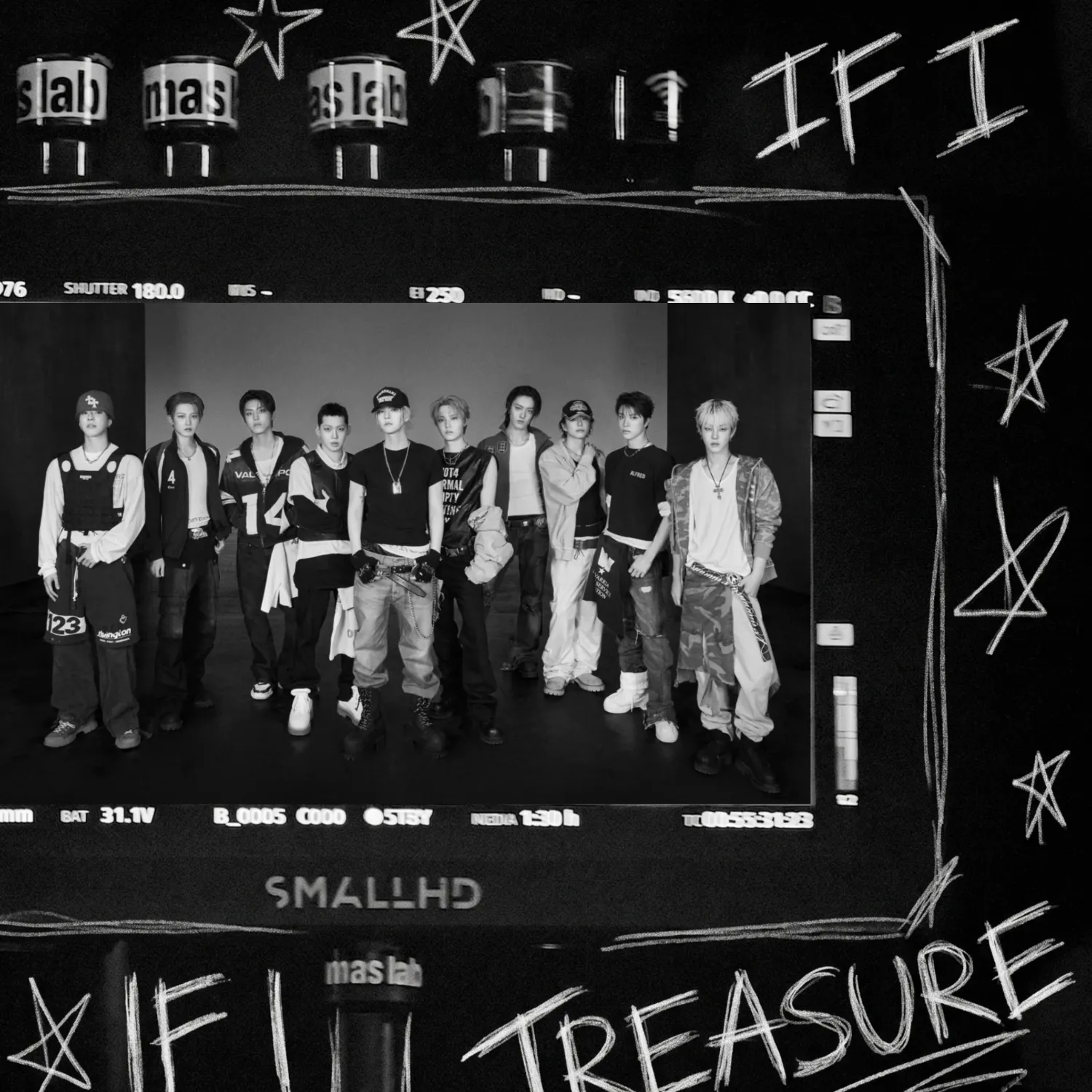 Momen yang diabadikan oleh penggemar TREASURE