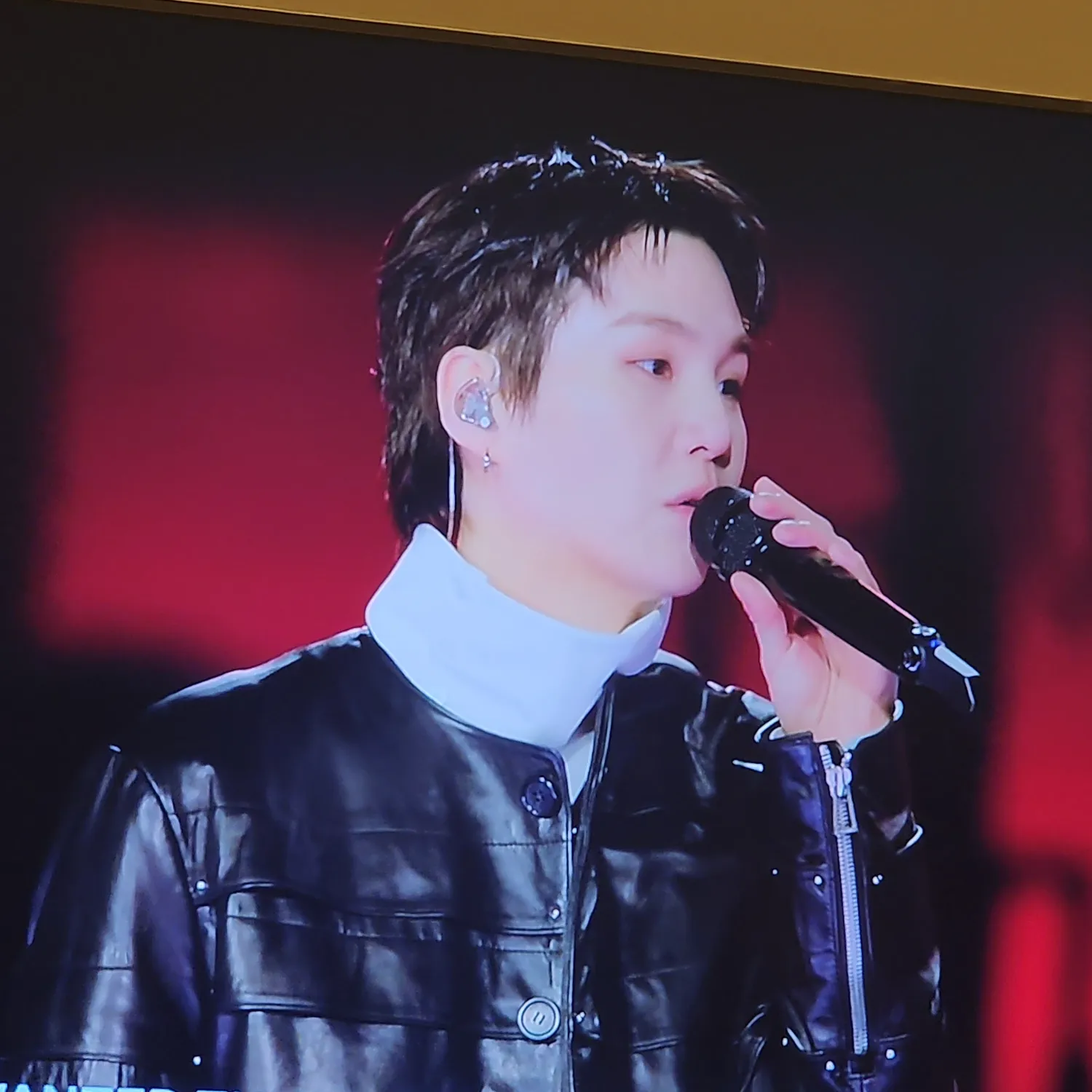 Behind-the-scenes cut of SUGA (BTS)