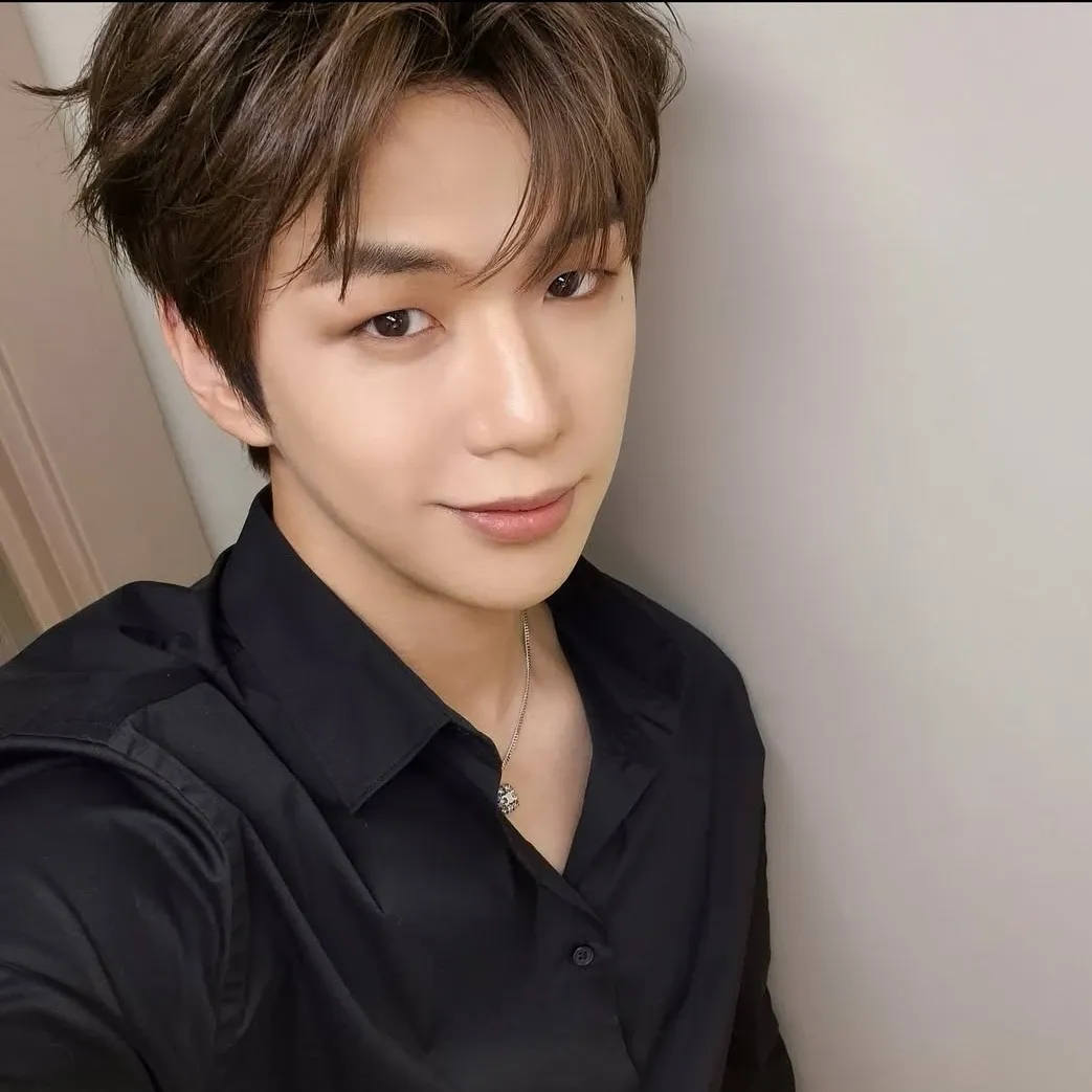 Behind-the-scenes cut of Kang Daniel