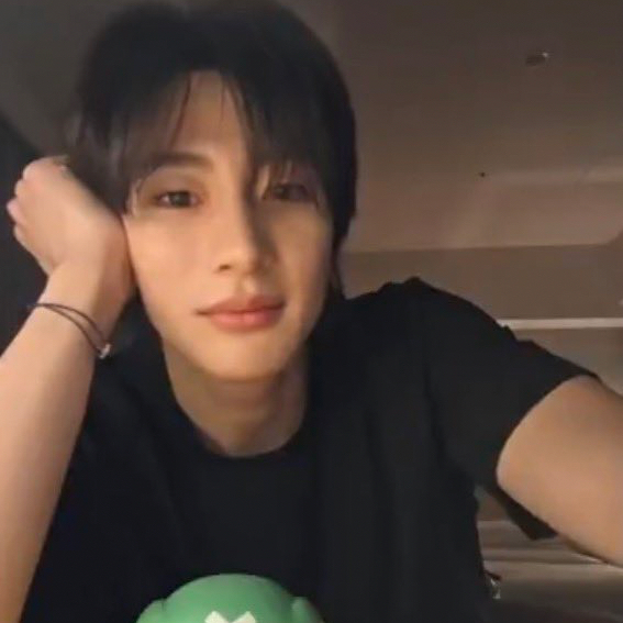 Recent activity shot of Anton (RIIZE)