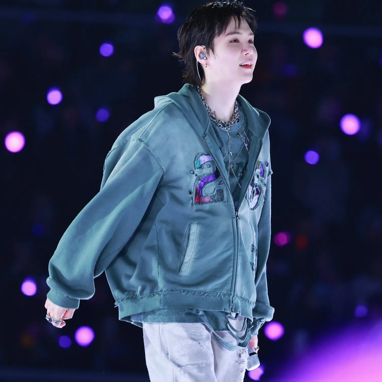 SUGA (防彈少年團)的最新活動照片