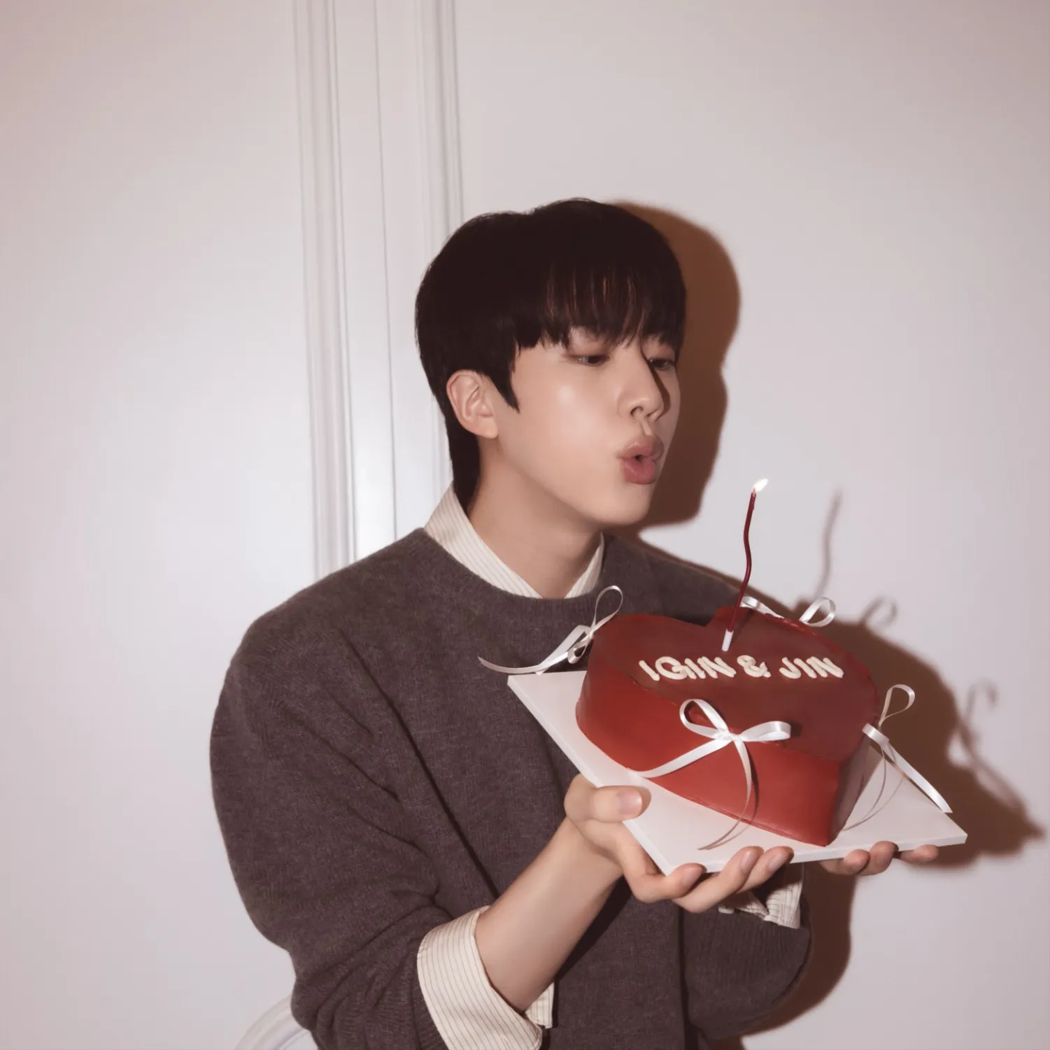 진 (방탄소년단) 최근 활동샷