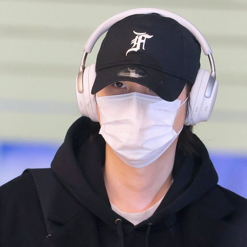 Foto aktivitas terbaru SUGA (BTS)