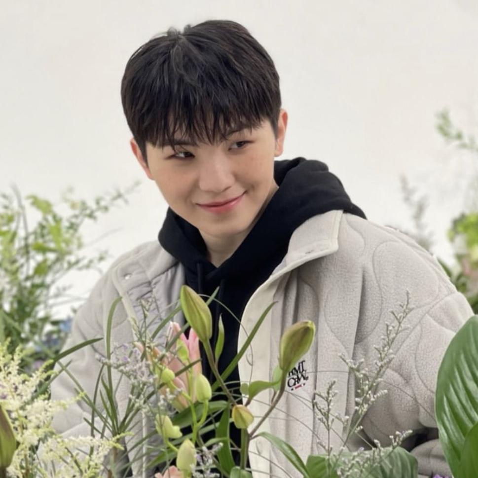 Recent activity shot of Woozi (SEVENTEEN)