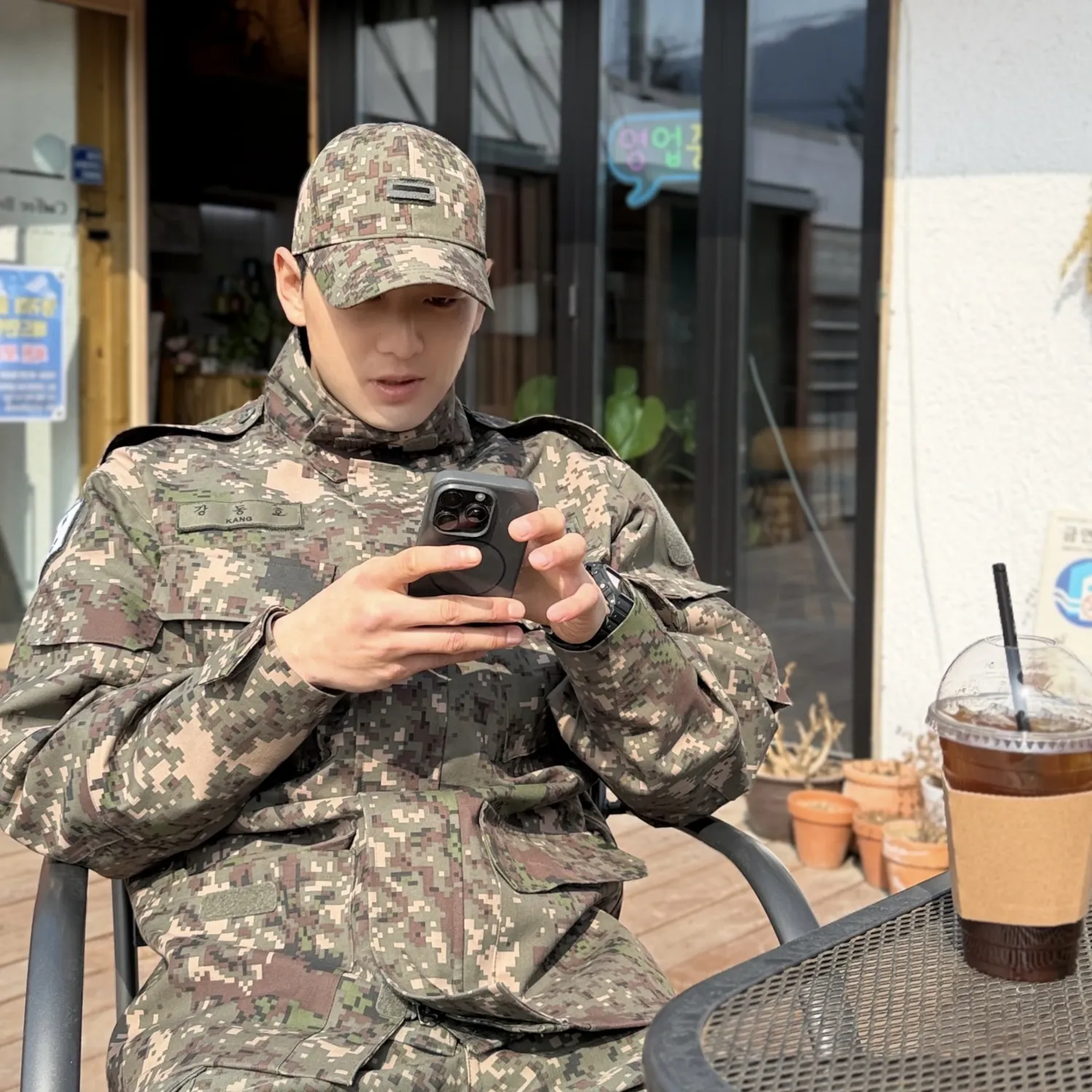 Foto aktivitas terbaru Baekho