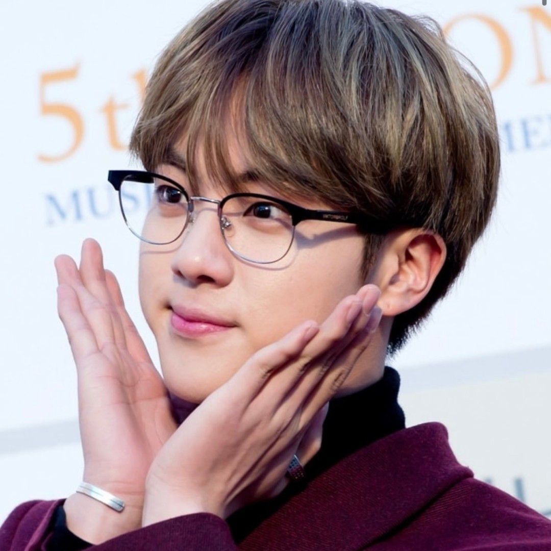 진 (방탄소년단)의 최신 사진