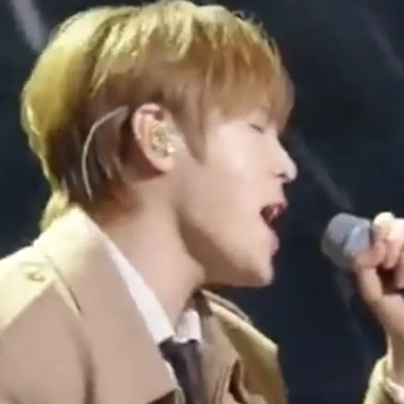 Latest photo of Ha Sungwoon