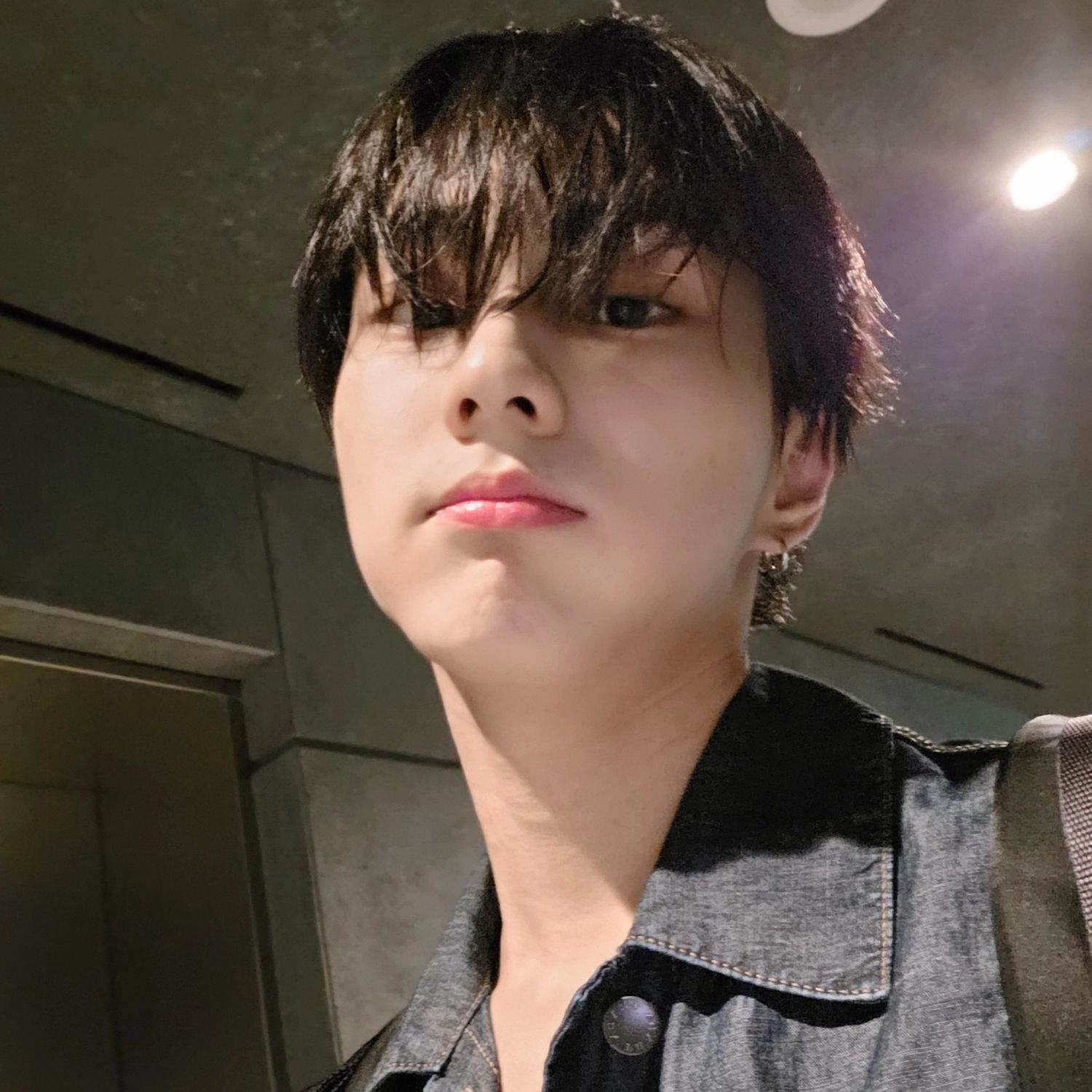 Latest photo of Jungwon (ENHYPEN)