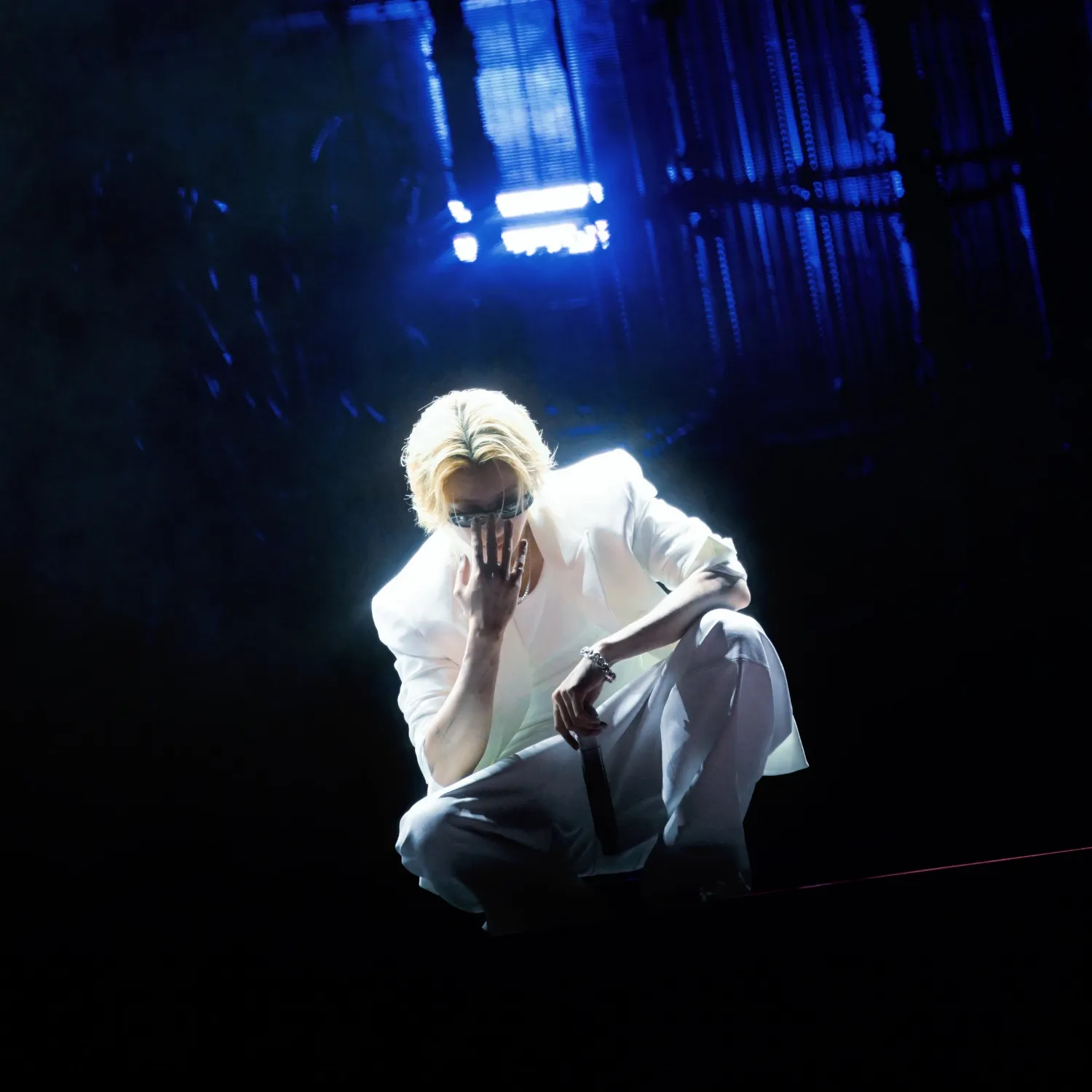 Behind-the-scenes cut of The 8 (SEVENTEEN)