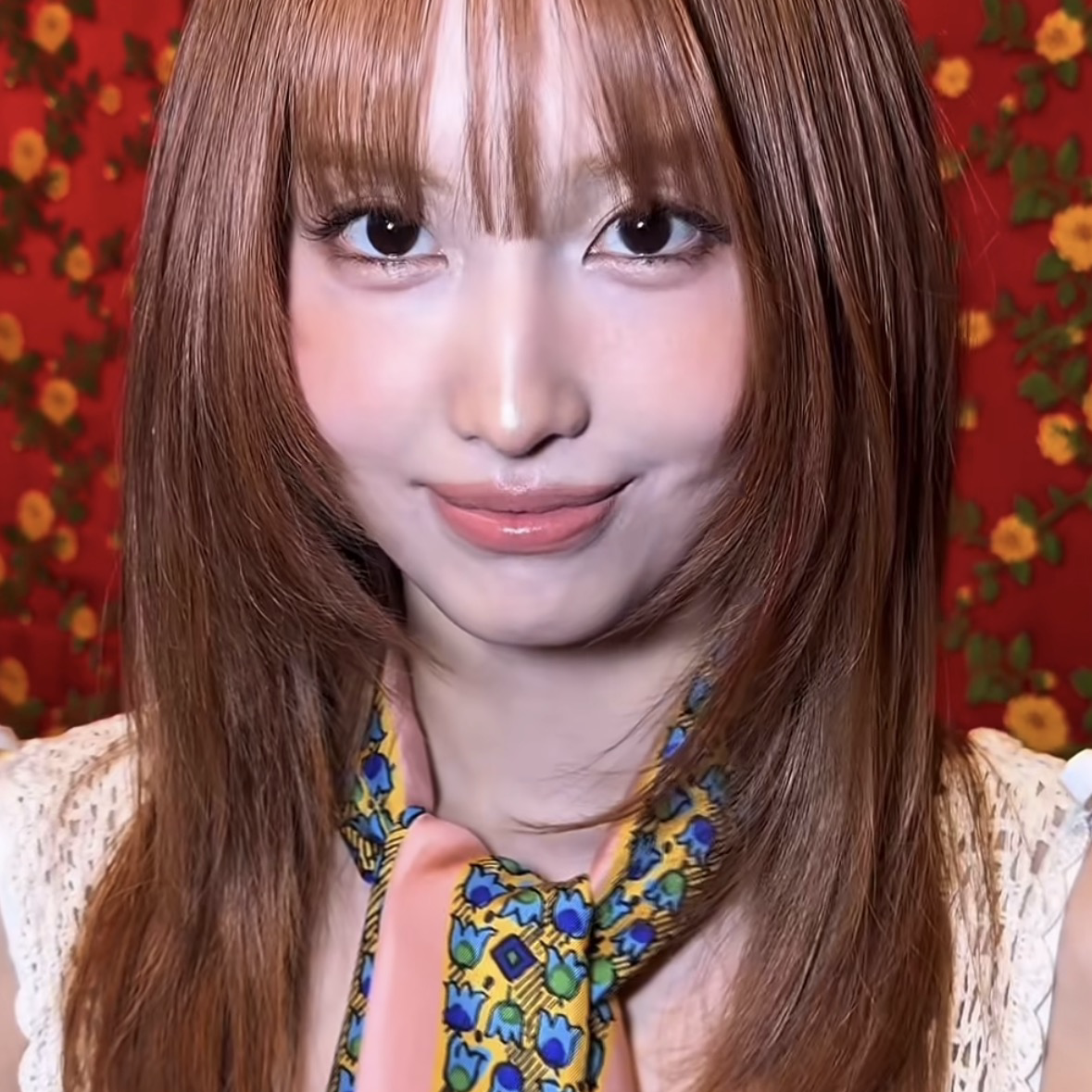 모모 (TWICE)의 최신 사진