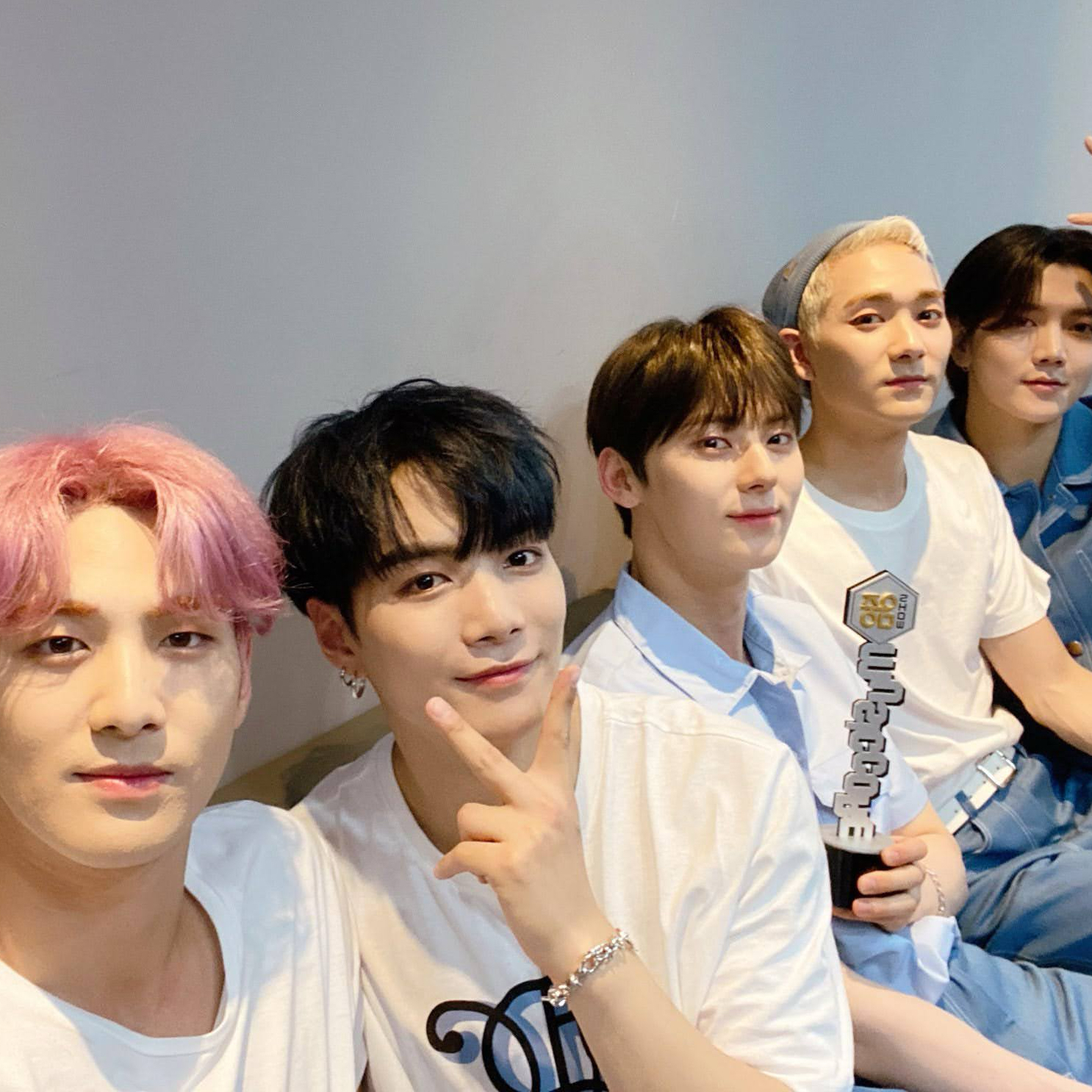 뉴이스트 팬이 찍은 순간