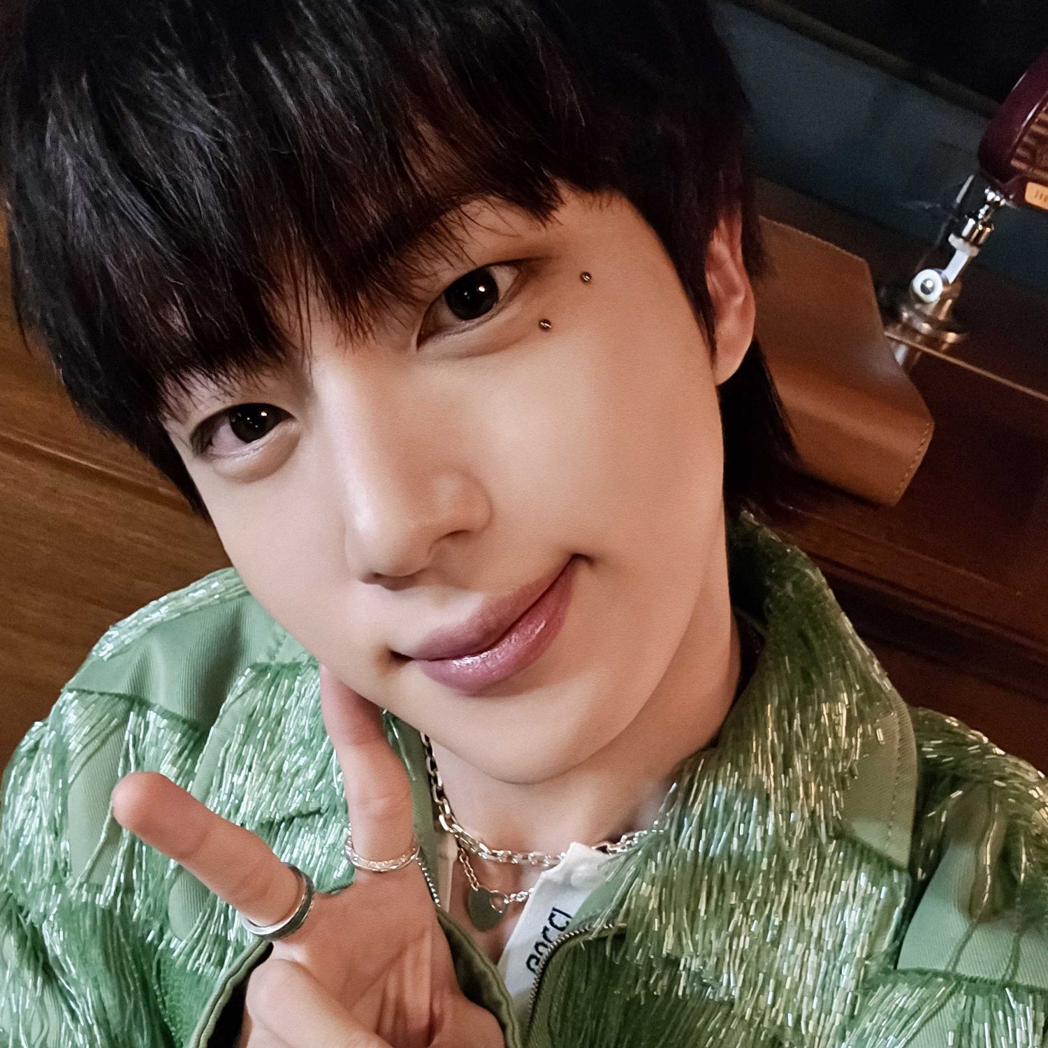 Potret di balik layar Jin (BTS)