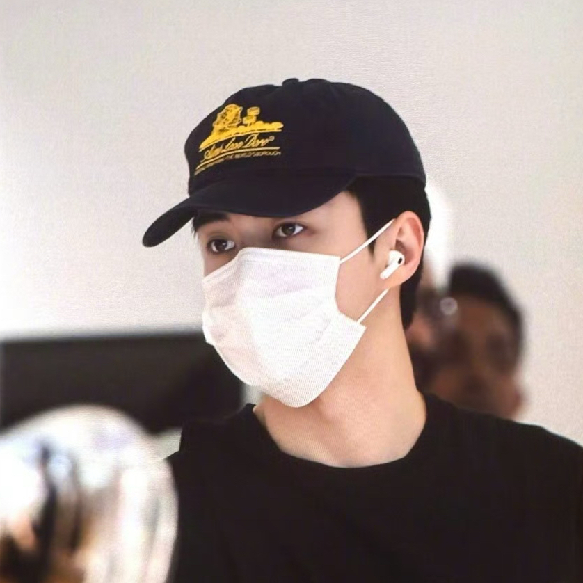 세훈 (EXO)의 최신 사진