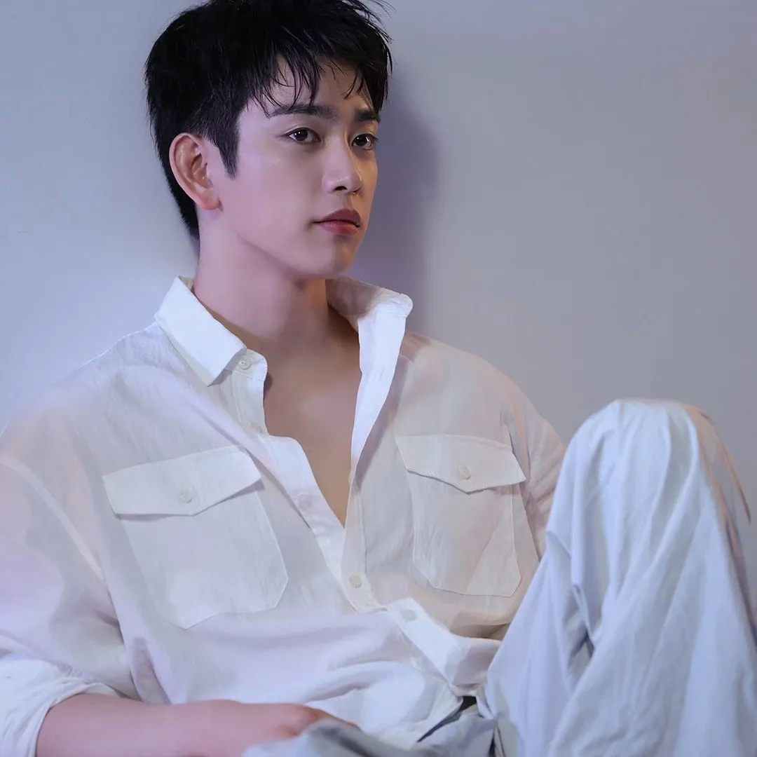 A moment captured by Jinyoung (GOT7)'s fan