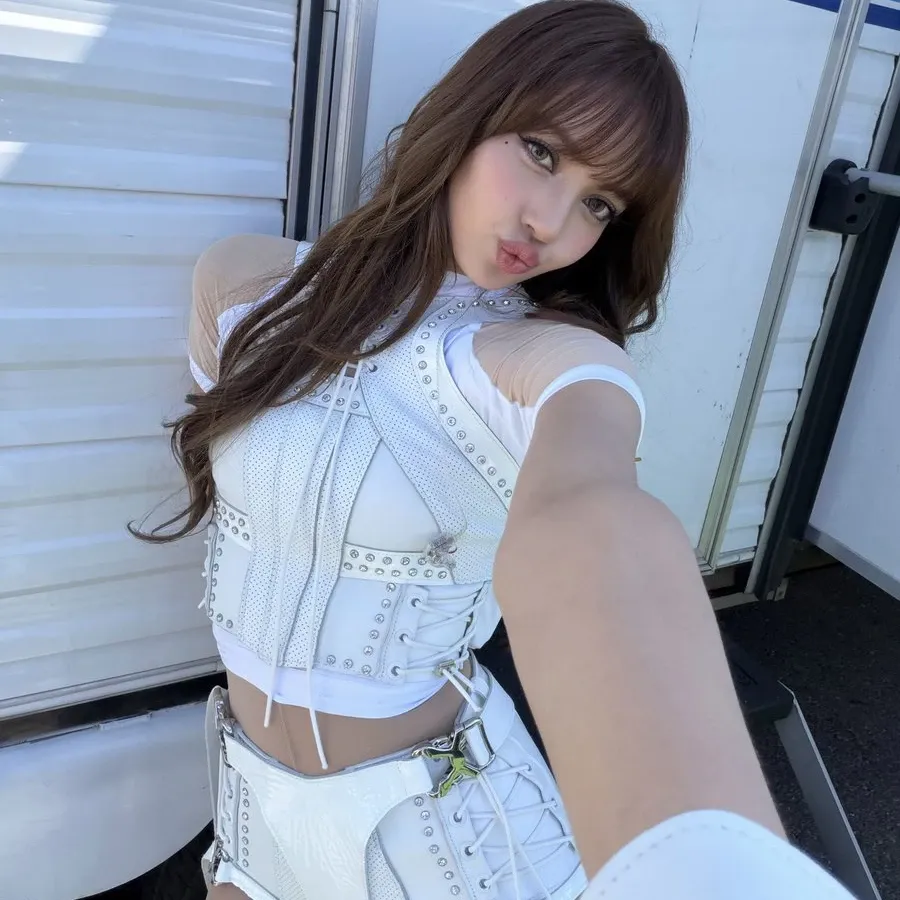 Foto terbaru Lisa (BLACKPINK)