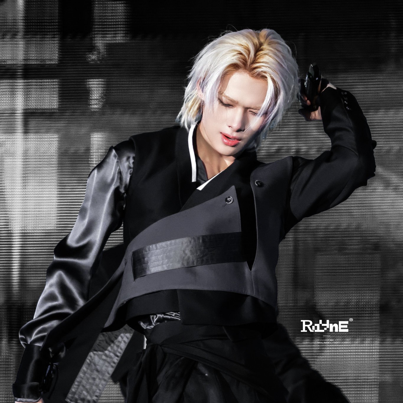 Foto aktivitas terbaru NI-KI (ENHYPEN)