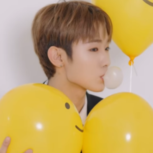 Latest photo of Wonjun (WHIB)