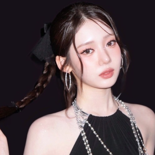 A moment captured by Rora (BABYMONSTER)'s fan